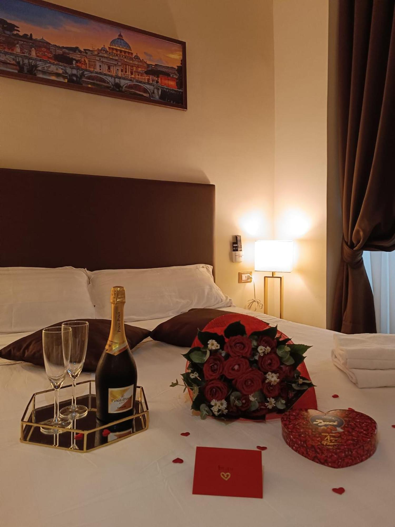 Elegant Rooms Roma - Guest House Exteriör bild